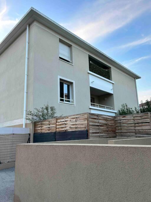 Appartement Avec Terrasse Et Box Entre Plages Et Nature Marseille Kültér fotó