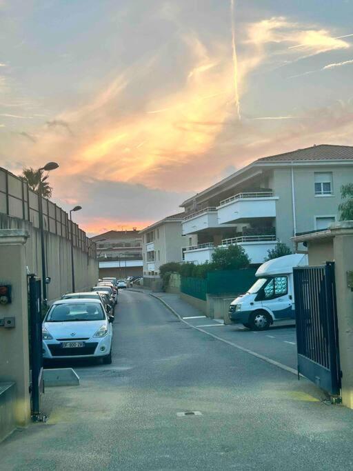 Appartement Avec Terrasse Et Box Entre Plages Et Nature Marseille Kültér fotó